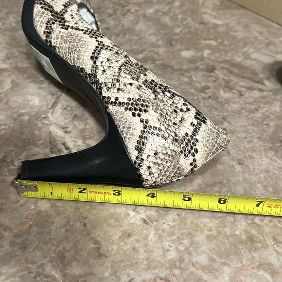Clark’s Adriel Viola,Women shoes,NEW,Taupe snake,animal print,3.5 “ heel ,solid - Picture 10 of 13